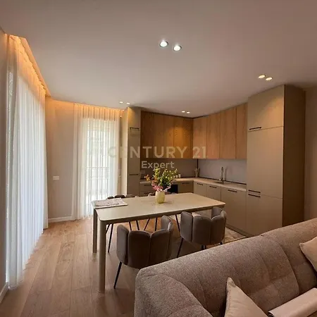 Central Tirana Apartment *