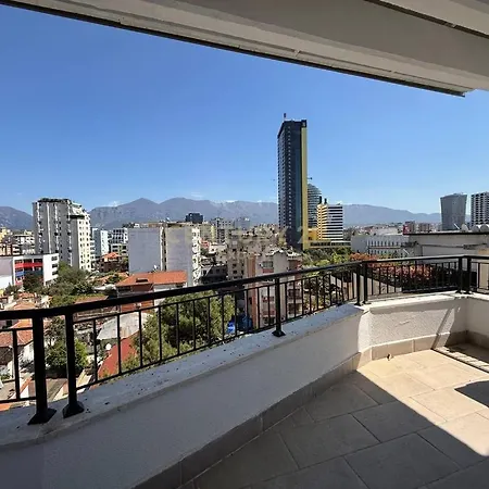 Central Tirana Apartment Appartement *